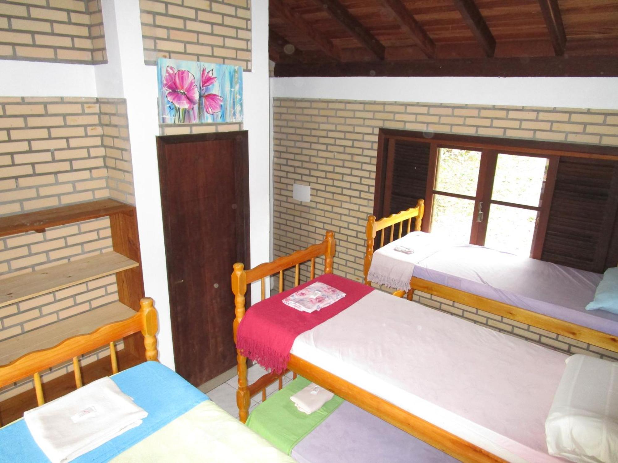Paraiso Hostel Прая-ду-Роса Екстер'єр фото